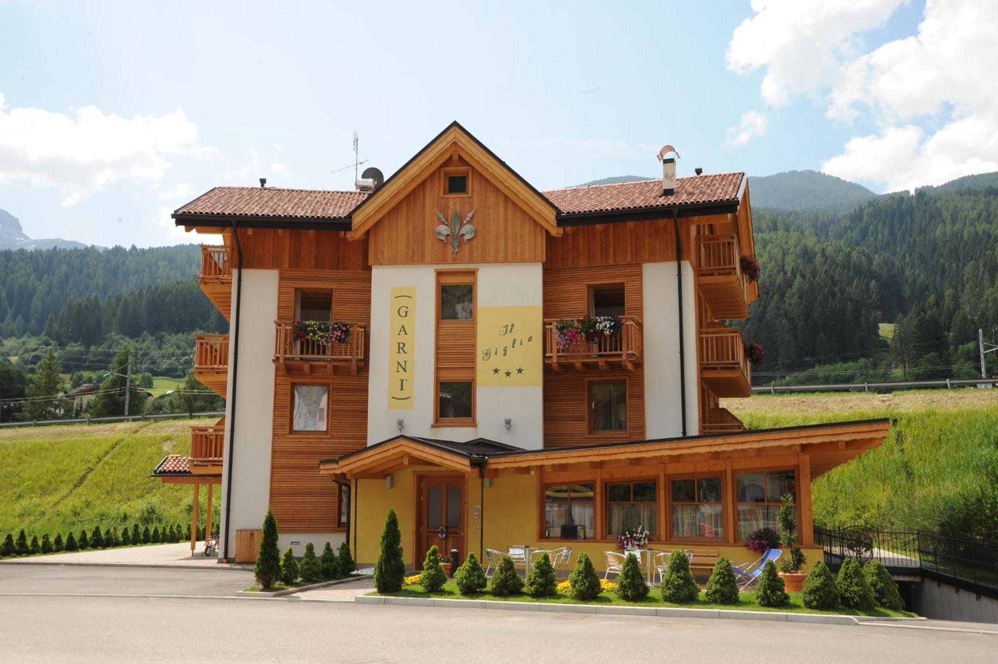 Residence Garni Il Giglio Commezzadura Exteriör bild