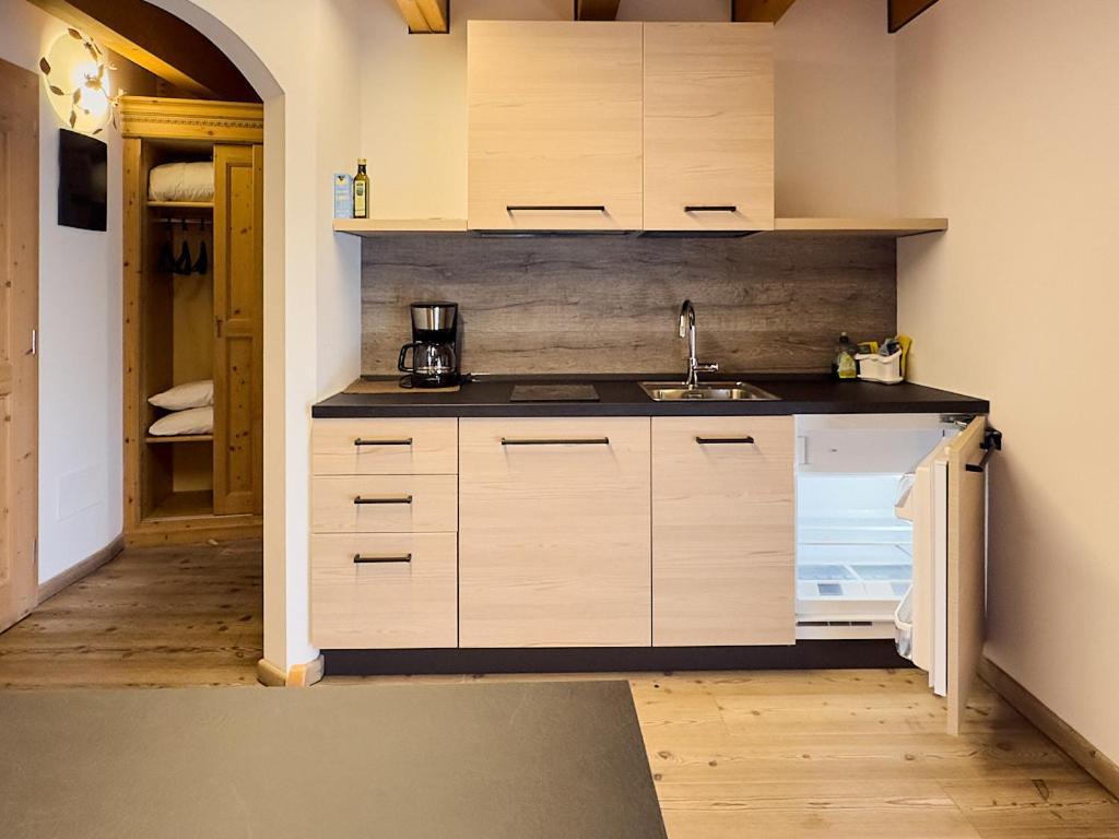 Residence Garni Il Giglio Commezzadura Exteriör bild