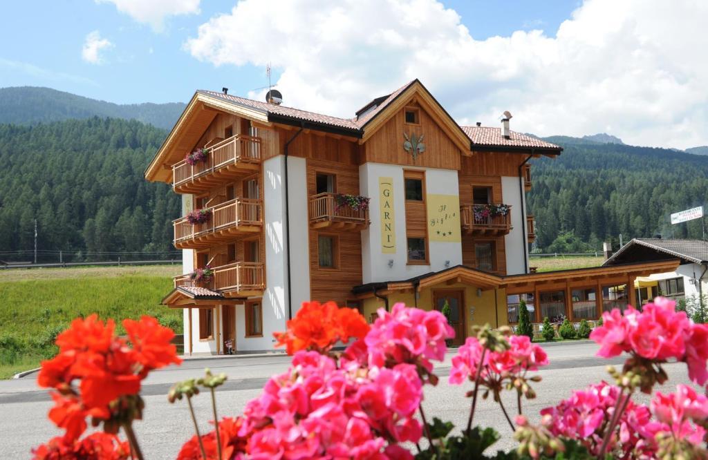 Residence Garni Il Giglio Commezzadura Exteriör bild